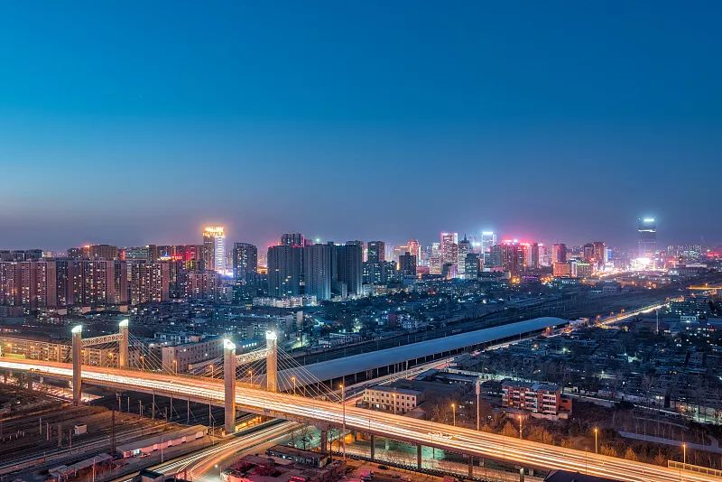 河北，热烈欢迎各位来宾、朋友们