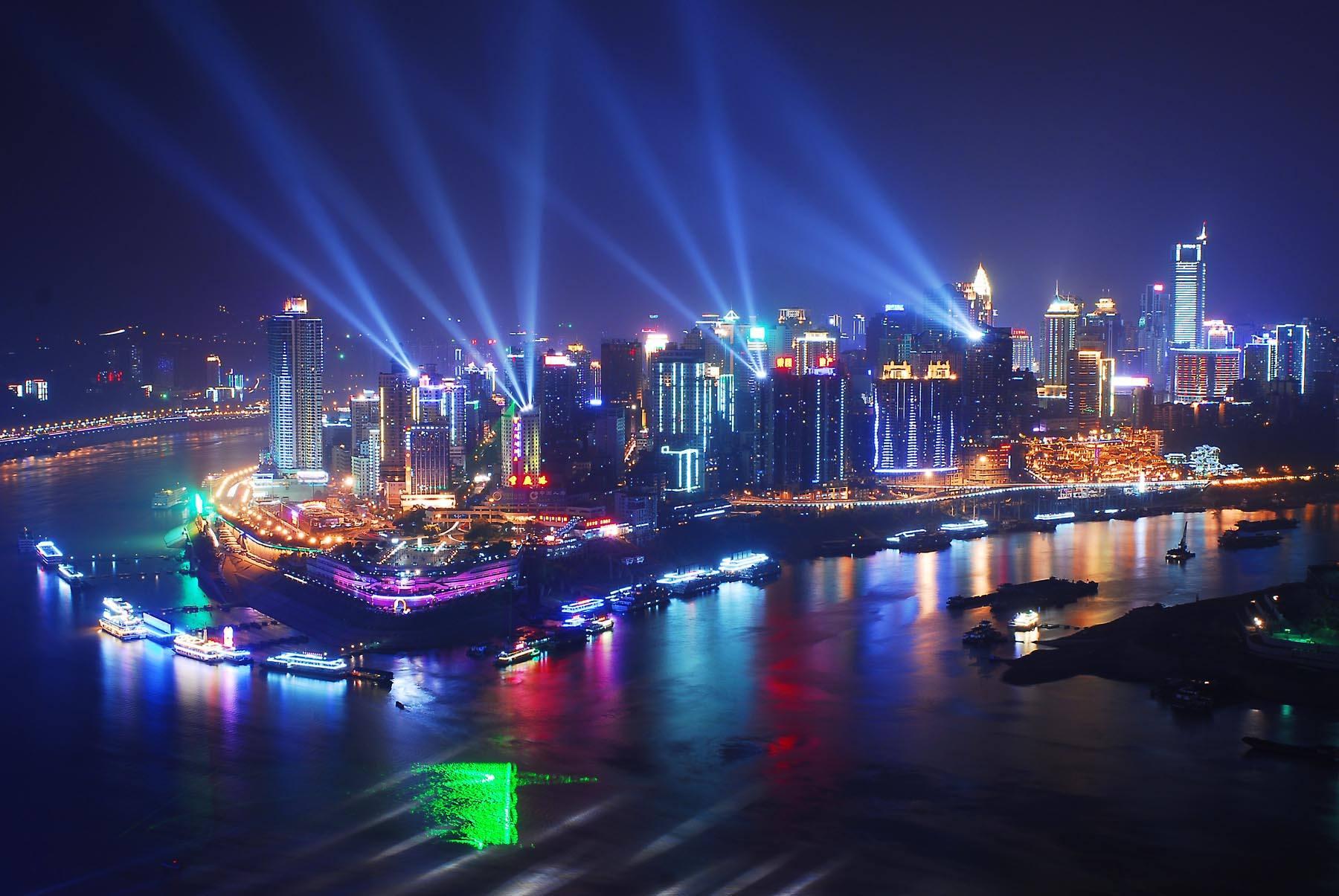 山城重庆，千姿百态的故事之城